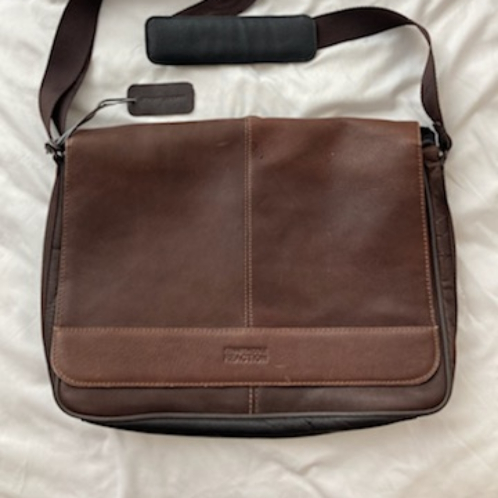 Ken Cole Reaction messenger bag leather